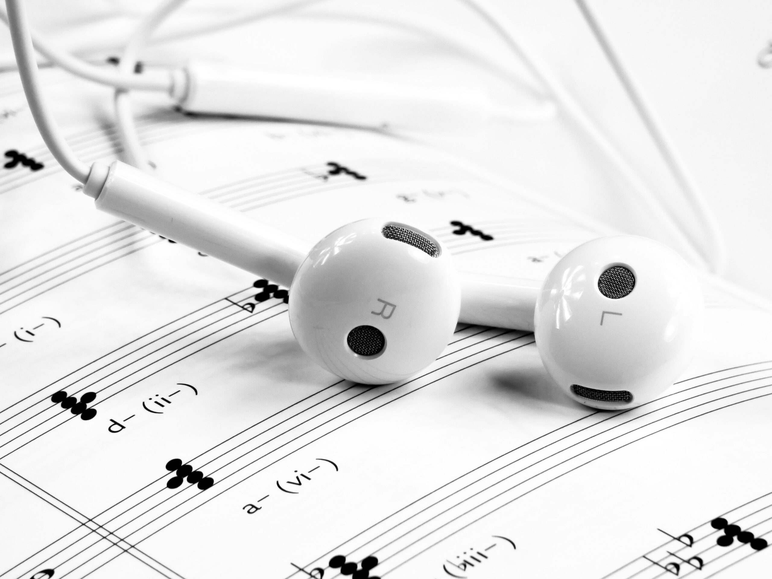 You are currently viewing Top 5 Free Tools for Music Mixing & Mastering